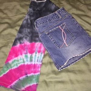 Aeropostale Mini skirt and tie dye shirt 🌸👓😍